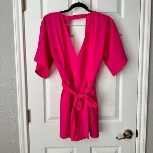 WORN ONCE // Short-Sleeve Pink V-Neck Romper with Bow from Hyfve